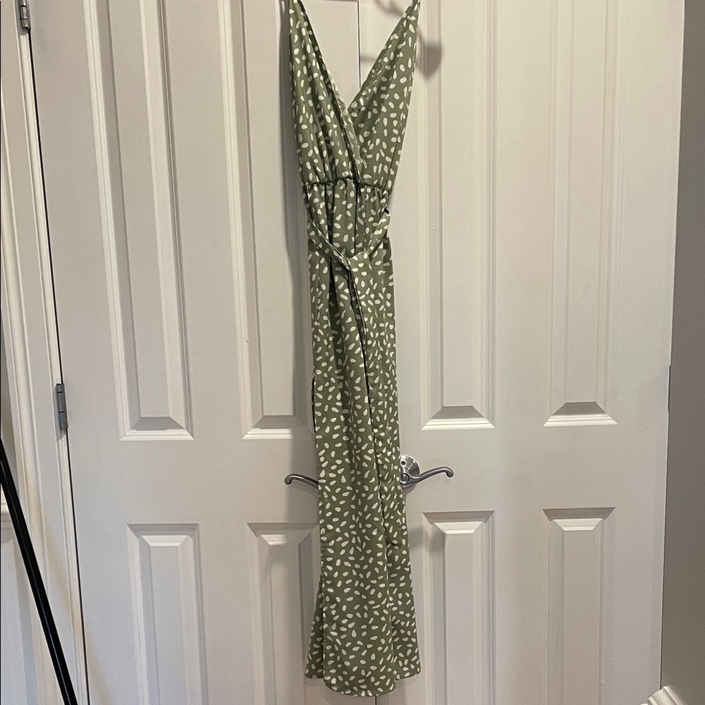 Long beachy dress.